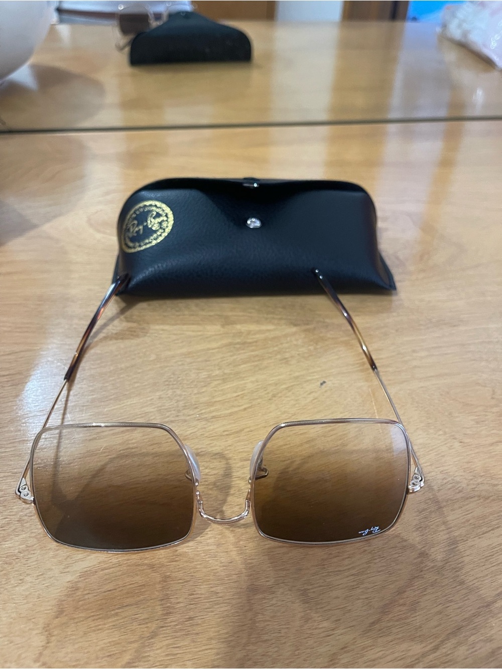 Ray-Ban Women's Gold Frame Sunglasses with Brown Lenses - Picture 2 of 5